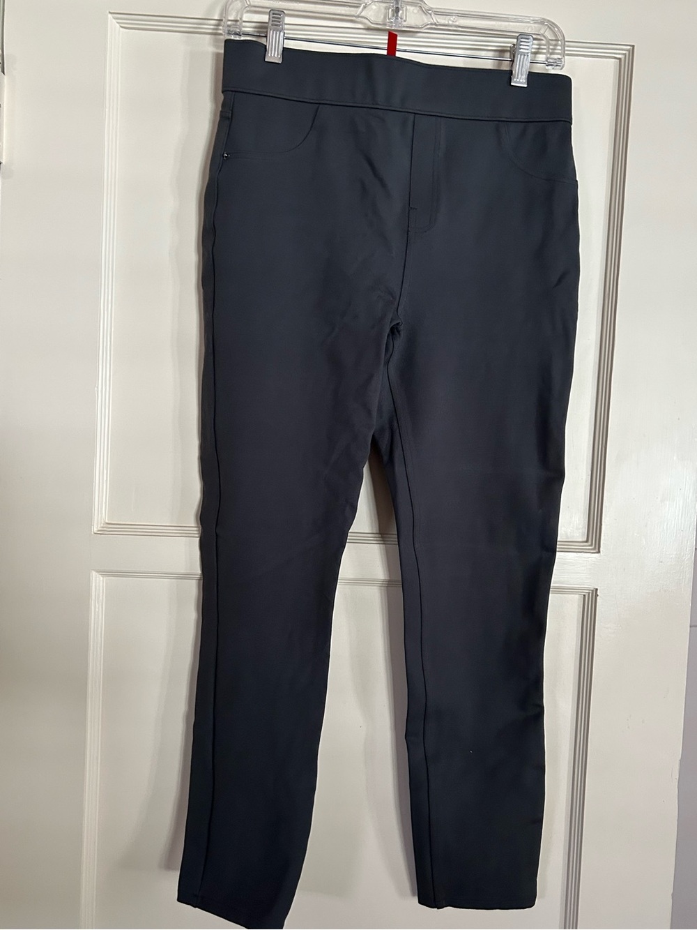 Women’s medium Spanx pants in dark grey